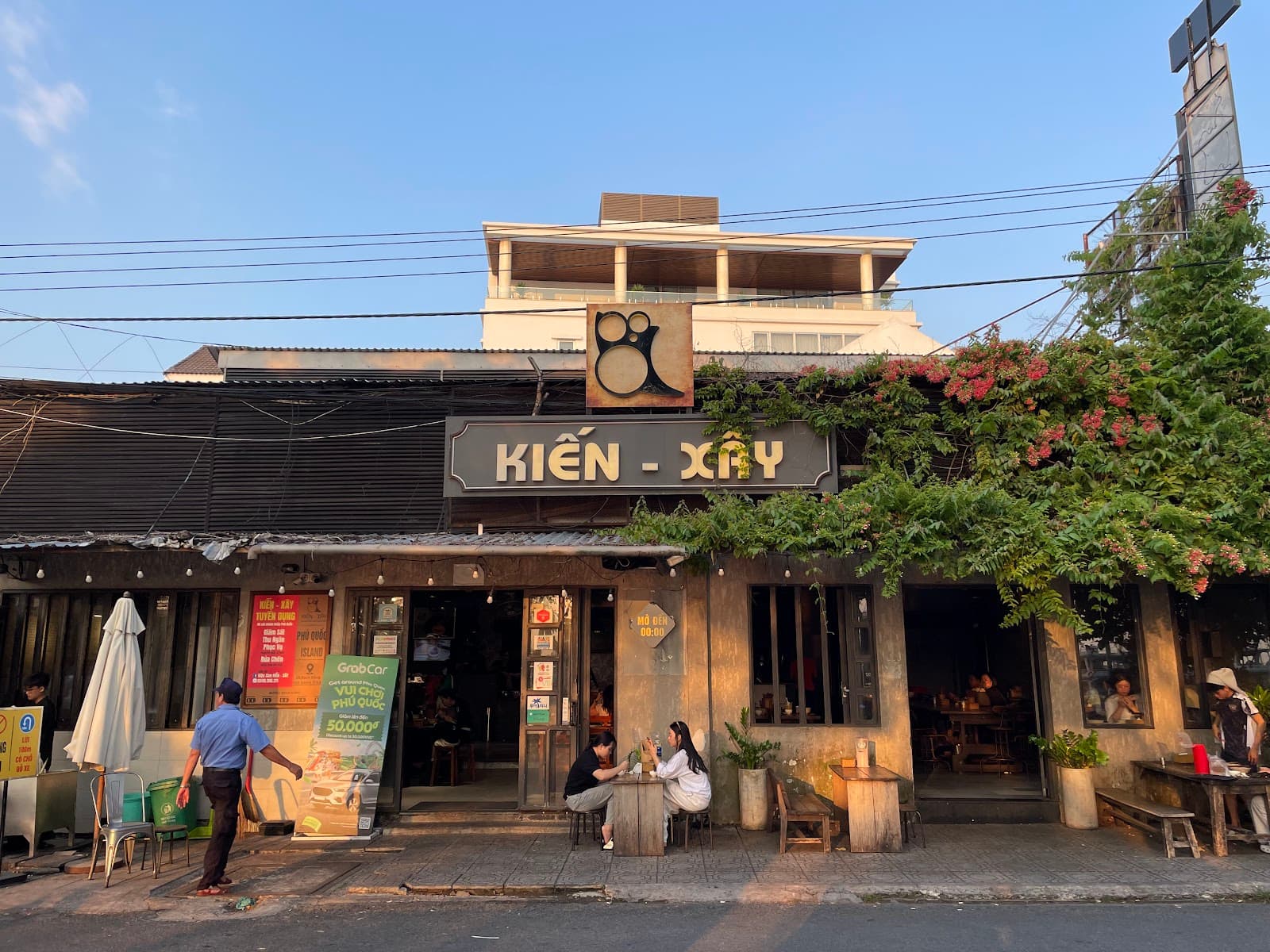 Bún Quậy Kiến Xây