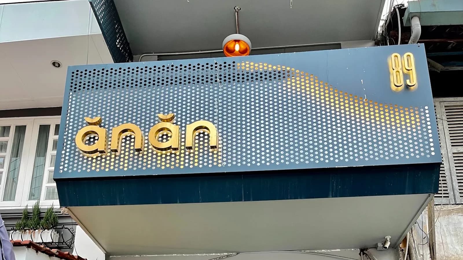 Ănăn Saigon